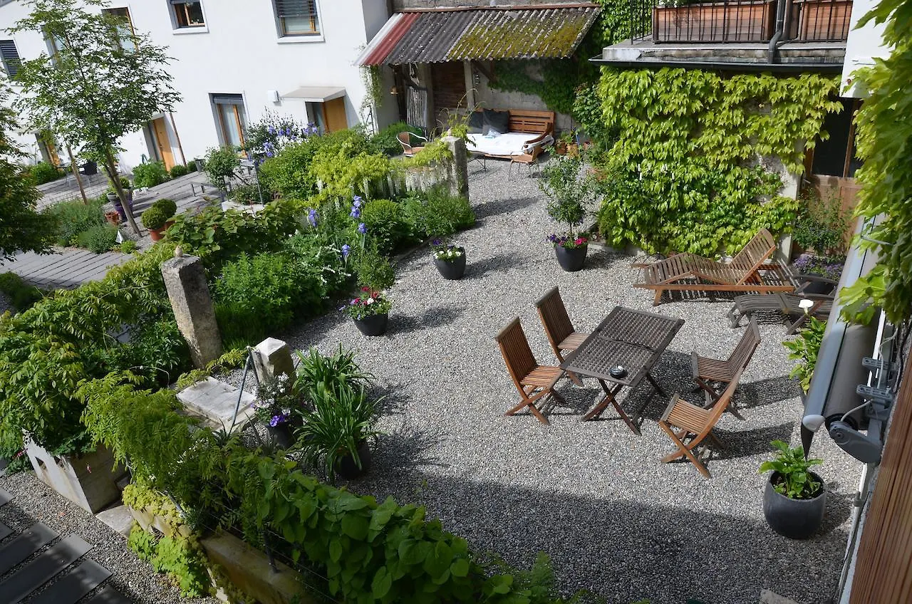 Wonderlandscape Guest House Le Grand Saconnex Frühstückspension